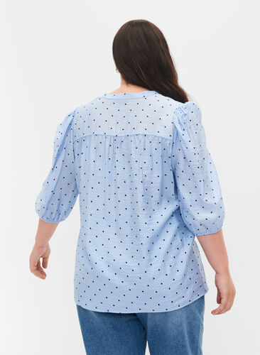 Prikkete bluse med 3/4 ermer i viskosemateriale, Light Blue Dot, Model image number 1