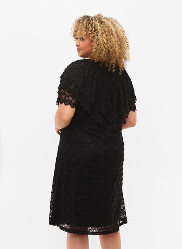 Kortermet blondekjole med brede volanger, Black, Model image number 1
