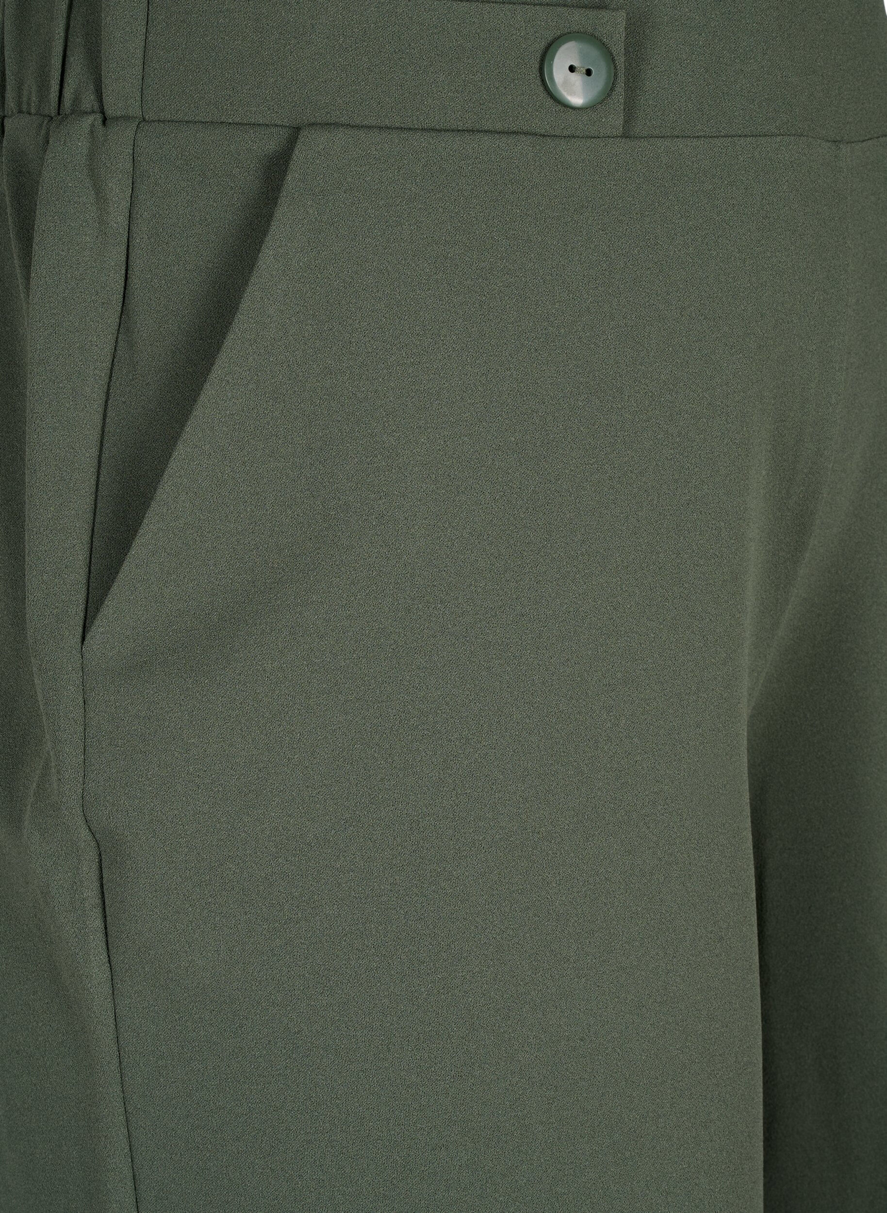 ZizziShorts med lommer og l&oslash;s passform, Gr&oslash;nn, Packshot image number 2
