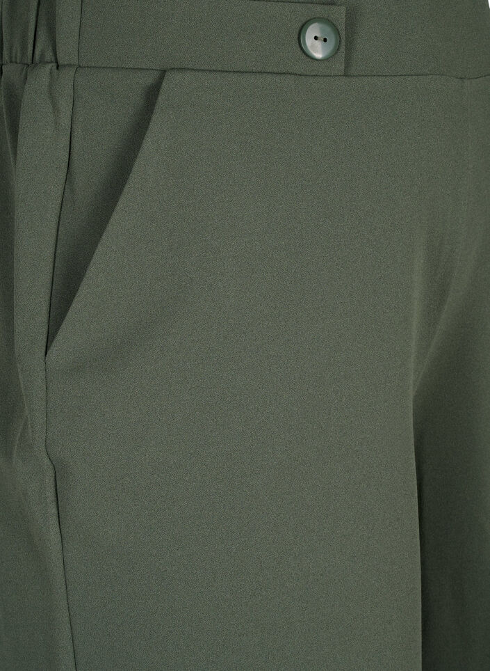 Shorts med lommer og l&oslash;s passform, Gr&oslash;nn, Packshot image number 2