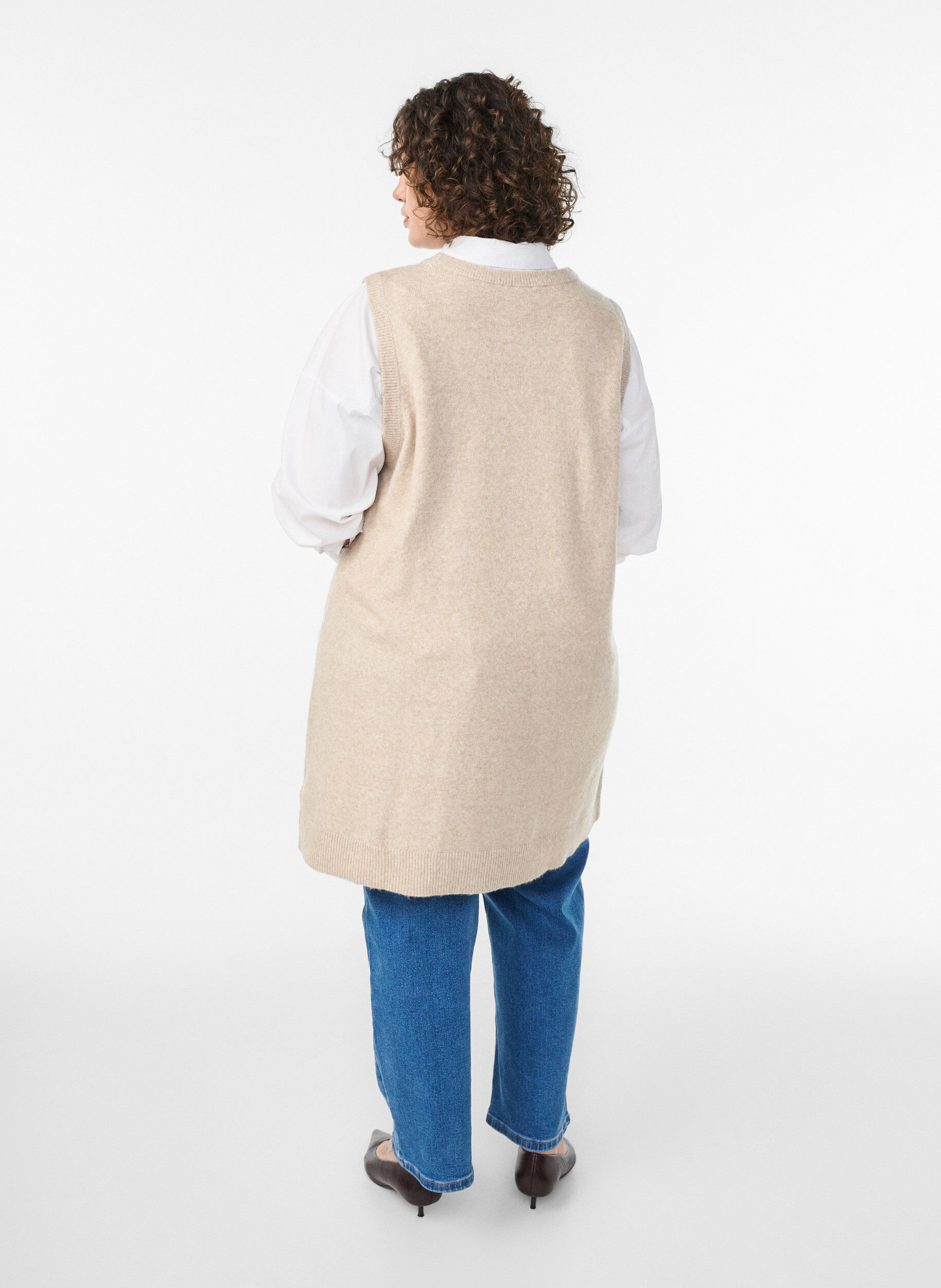 Zizzi Kort ermel&oslash;s strikkekjole, Beige, Model image number 2