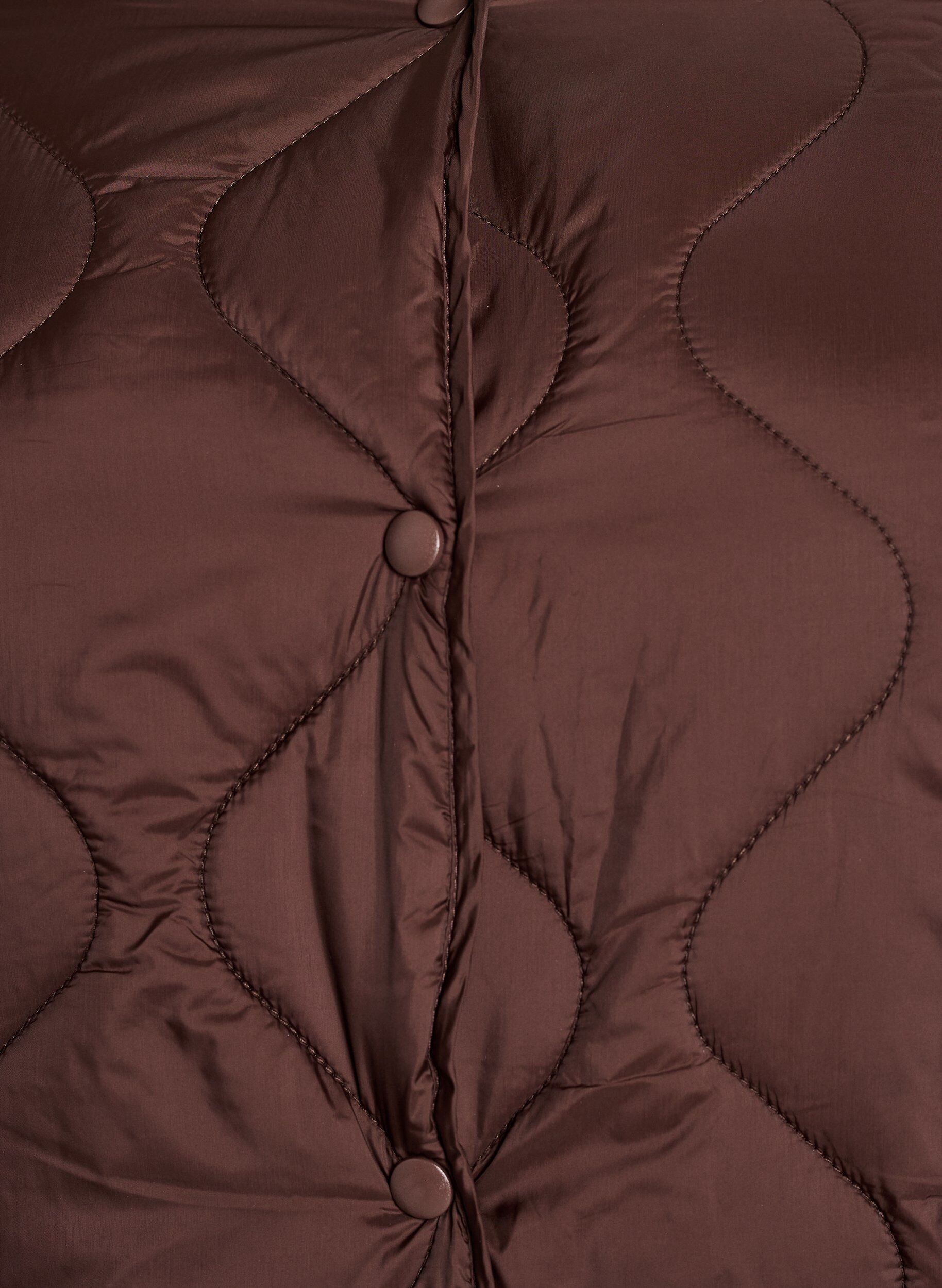 ZizziQuiltet jakke med trykknapper og rund hals, Brun, Packshot image number 2