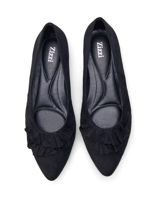 Zizzi Ballerinasko med vid passform og volanger, Black, Packshot image number 2