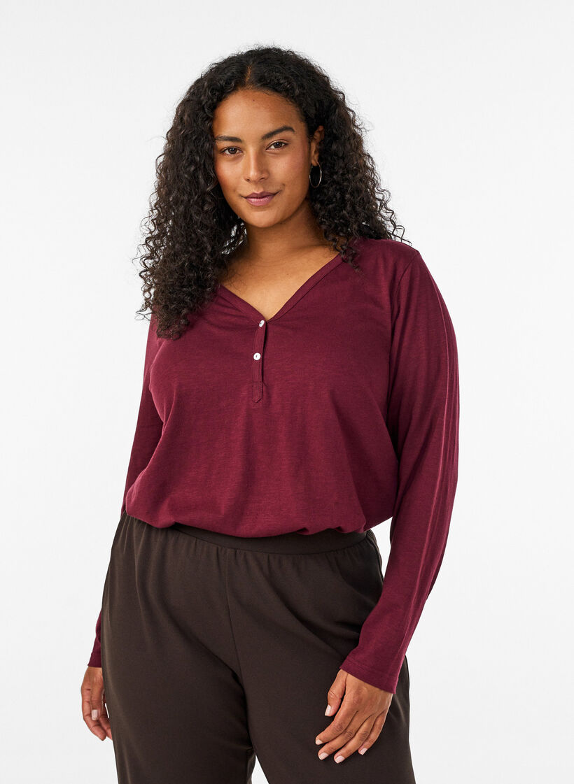 Langermet t-skjorte med V-hals og knapper, R&oslash;d, Model image number 0