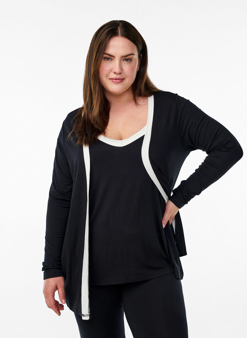 Kort kimono i viskose, Svart, Model image number 0