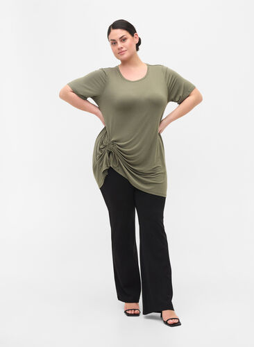 Kortermet viskosetunika med snøredetaljer, Dusty Olive, Model image number 2