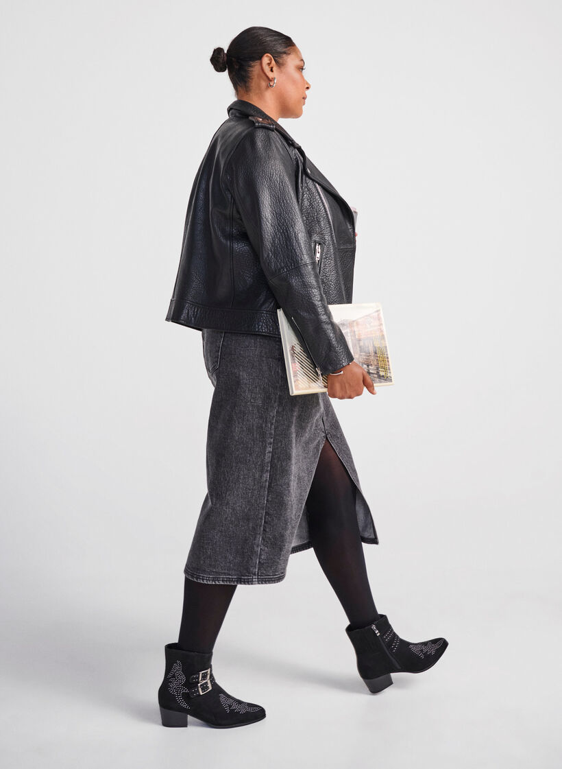 Wide fit - Kort støvel med nagler og spenner, Black, Image image number 0