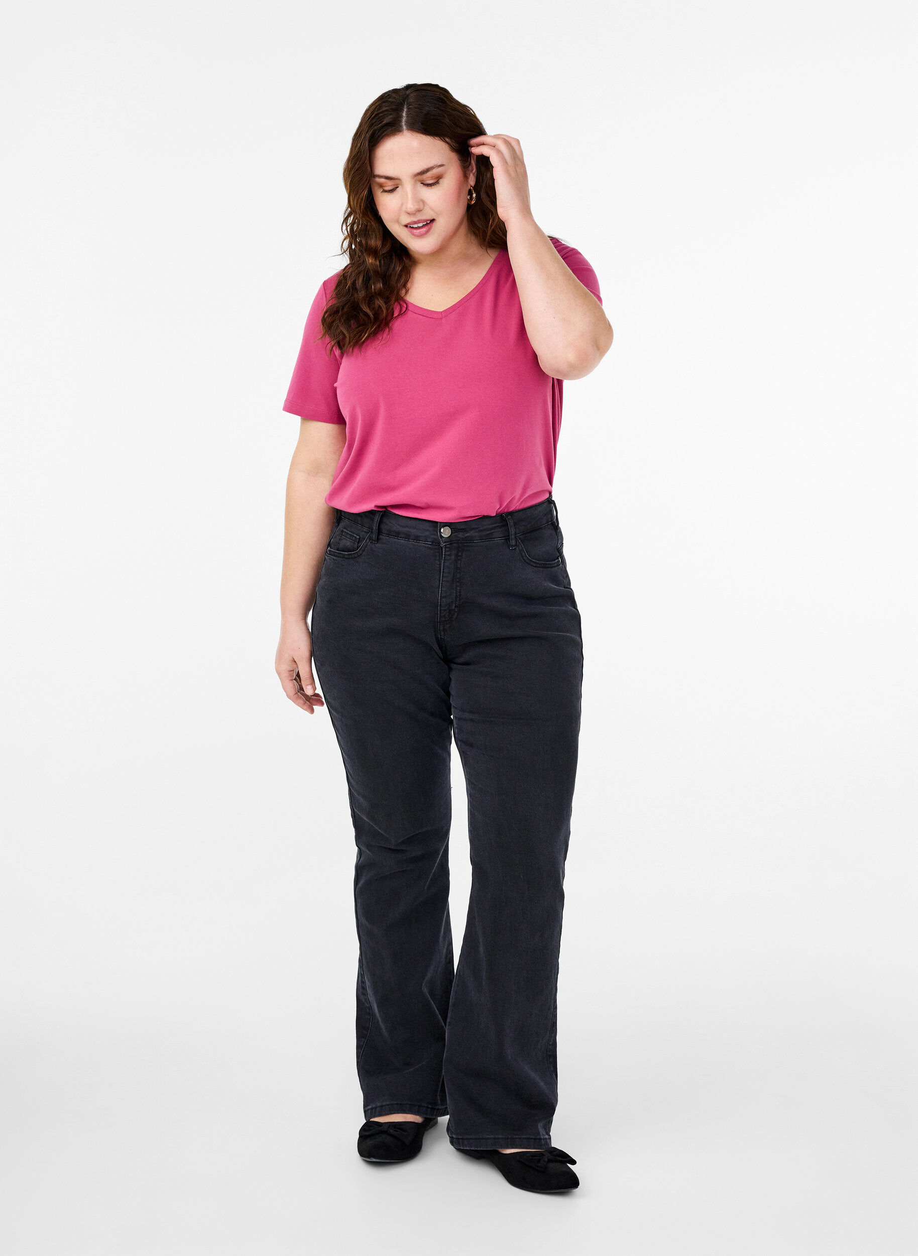 Zizzi Ensfarget basic T-skjorte i bomull, R&oslash;d, Model image number 1