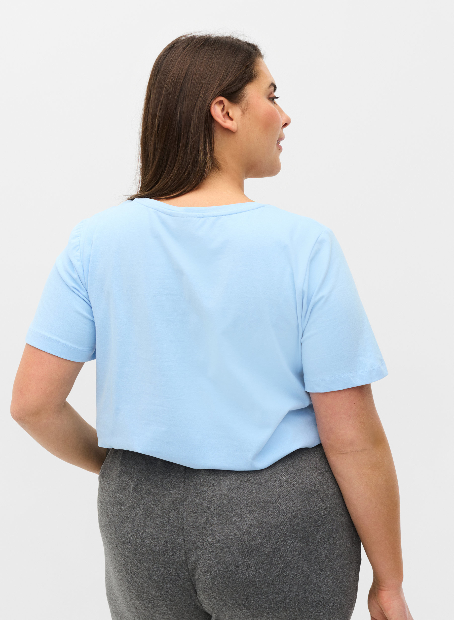 Basis T-skjorte med V-hals, Chambray Blue, Model image number 1