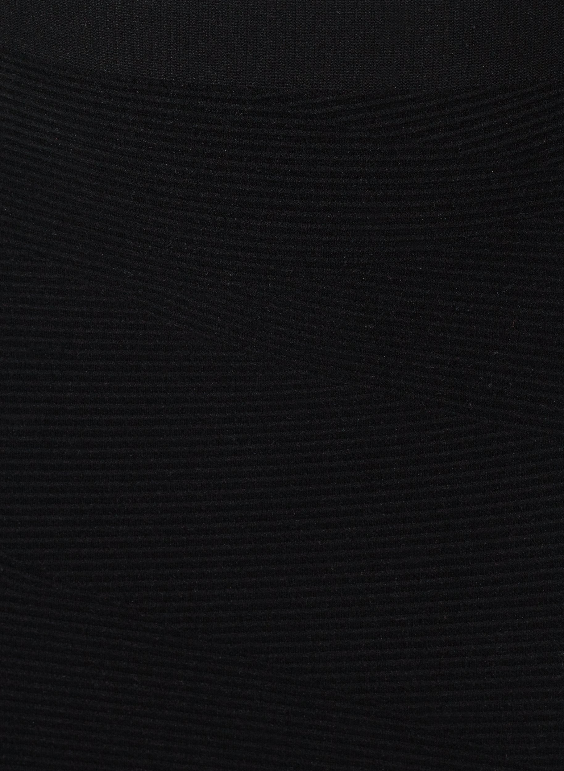 Tettsittende sømløst skjørt, Black, Packshot image number 2