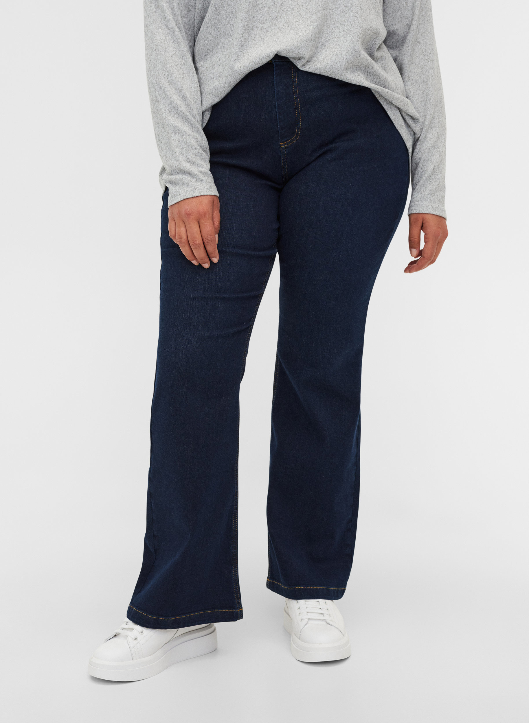 Ellen bootcut jeans med høyt liv , Dark blue denim, Model image number 2