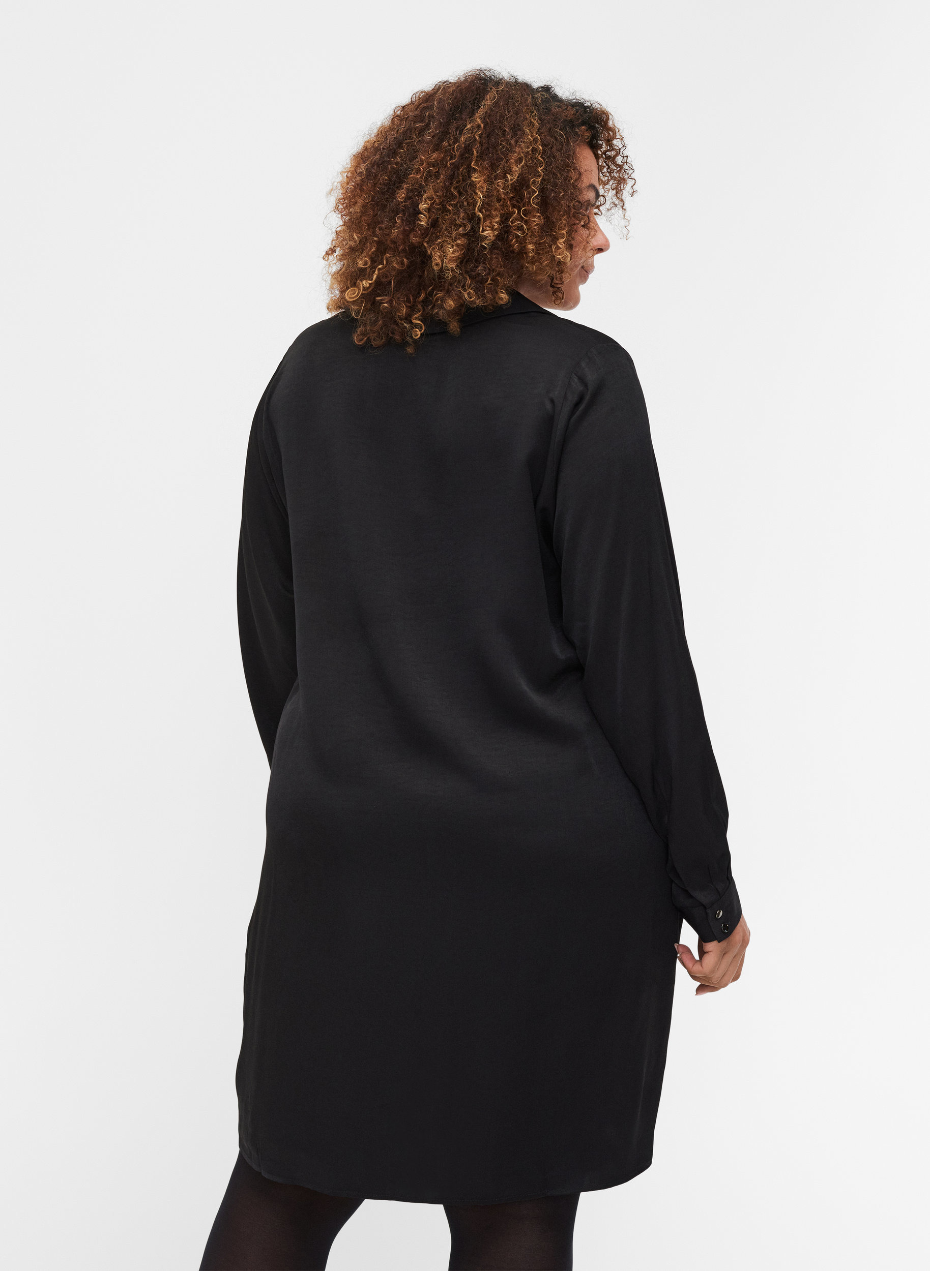 Langermet kjole med krage og glidelås, Black, Model image number 1