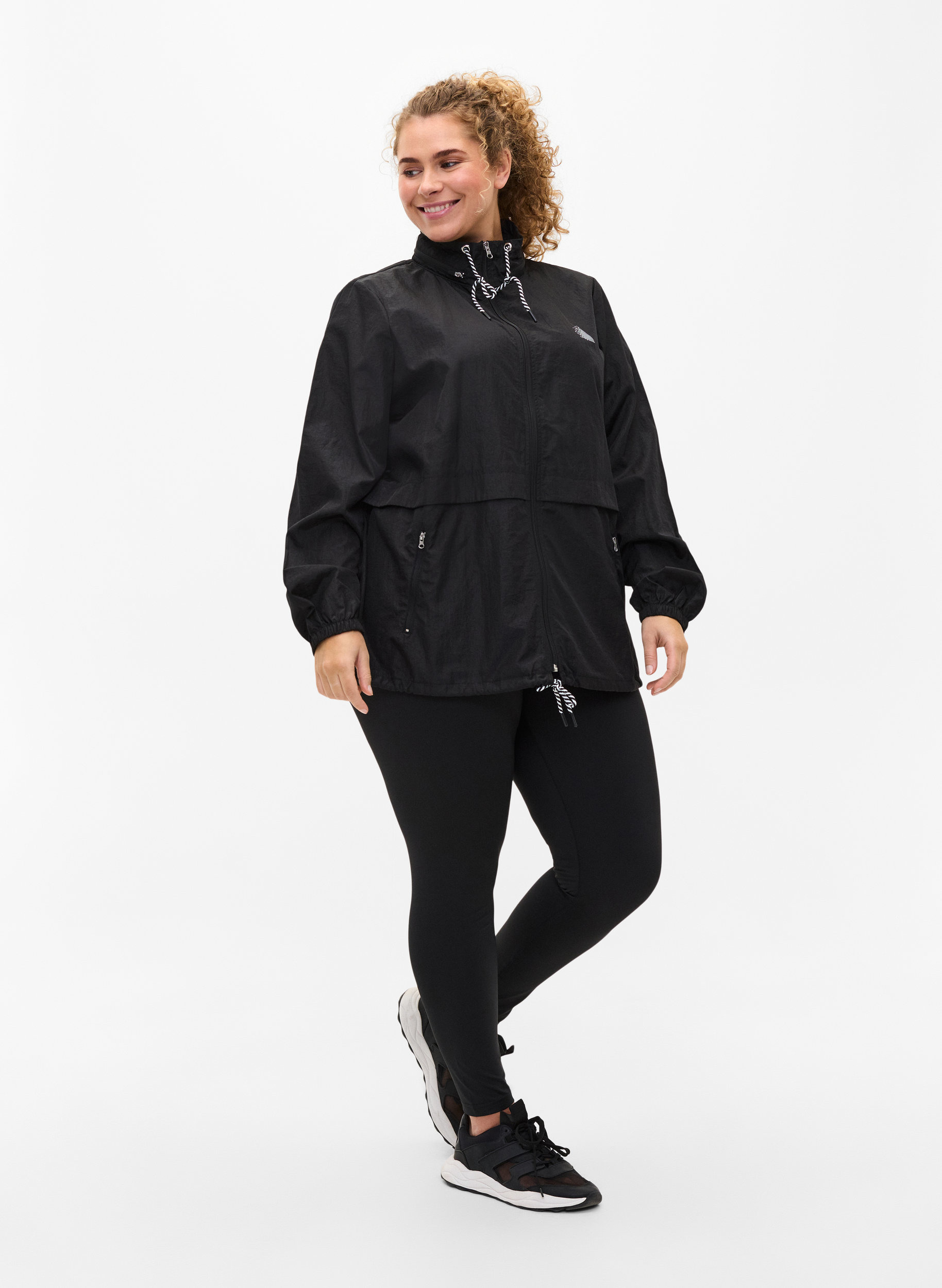 Treningsjakke med glidelås og hette, Black, Model image number 2