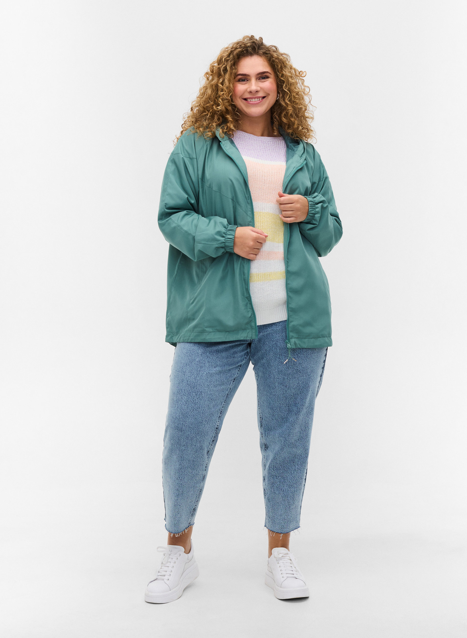 Justerbar kort jakke med hette, Sagebrush Green, Model image number 2
