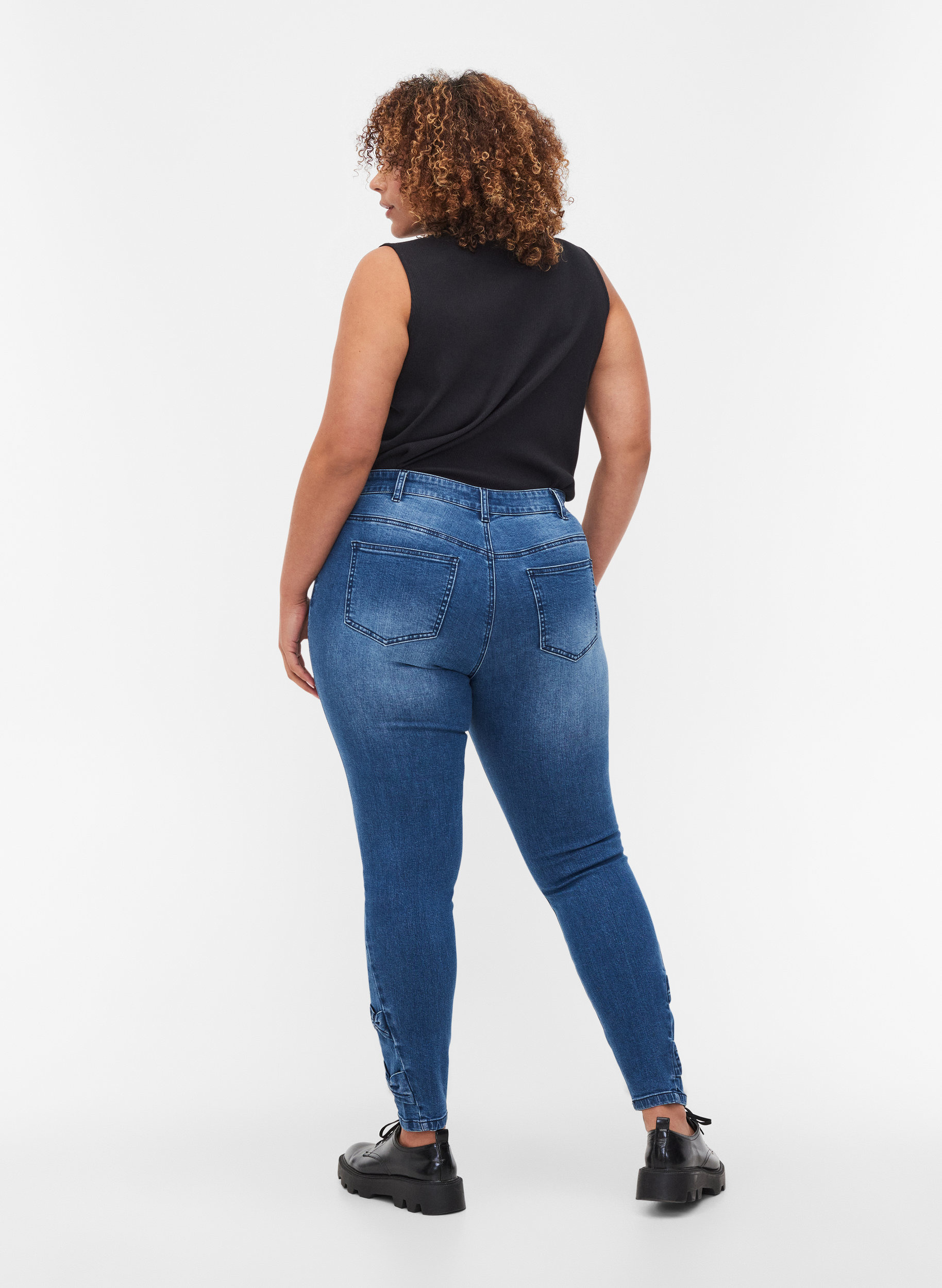 Super slim Amy jeans med sløyfe, Dark blue, Model image number 1