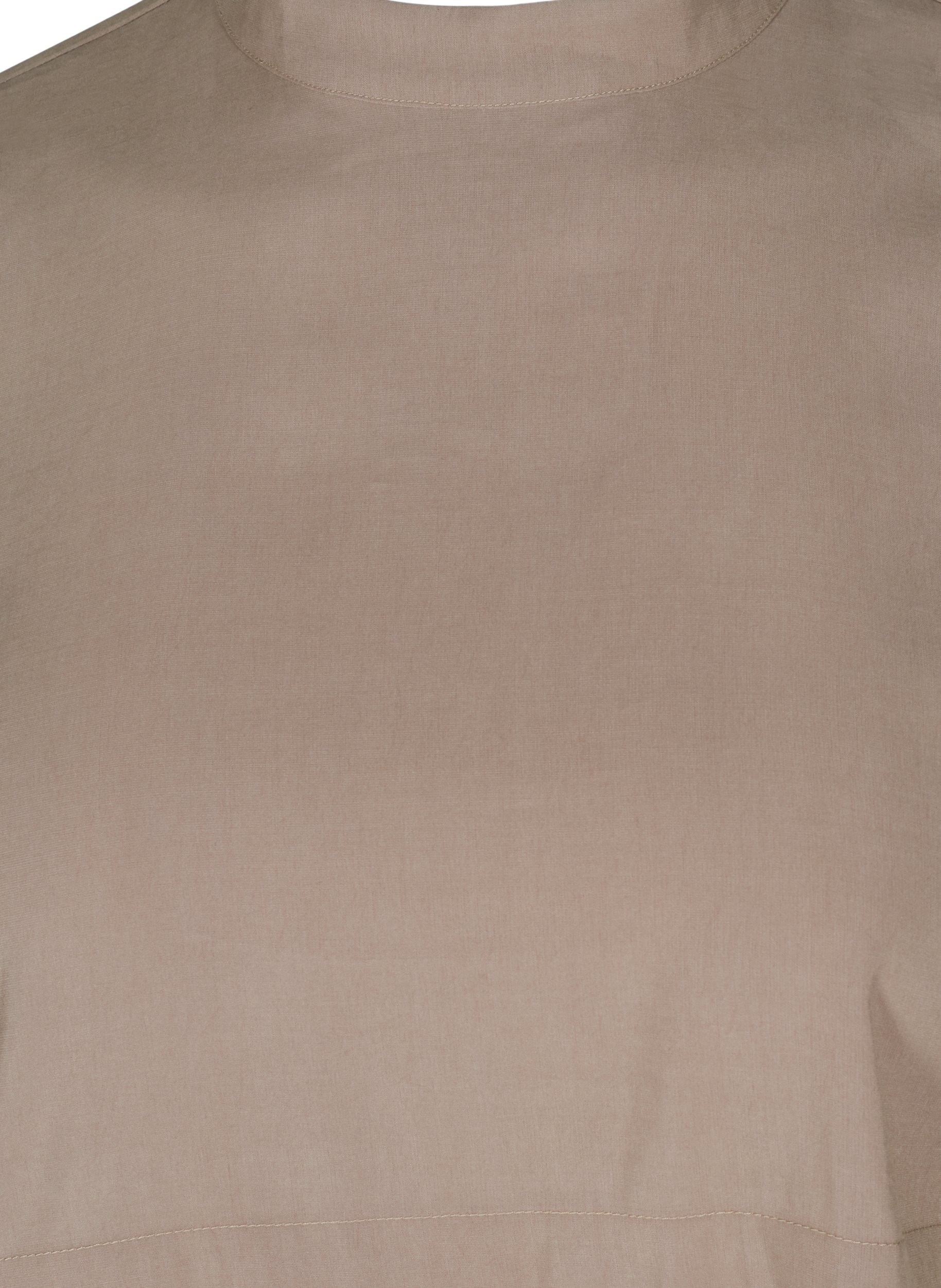 Viskosekjole med lange ermer og folder, Desert Taupe, Packshot image number 2