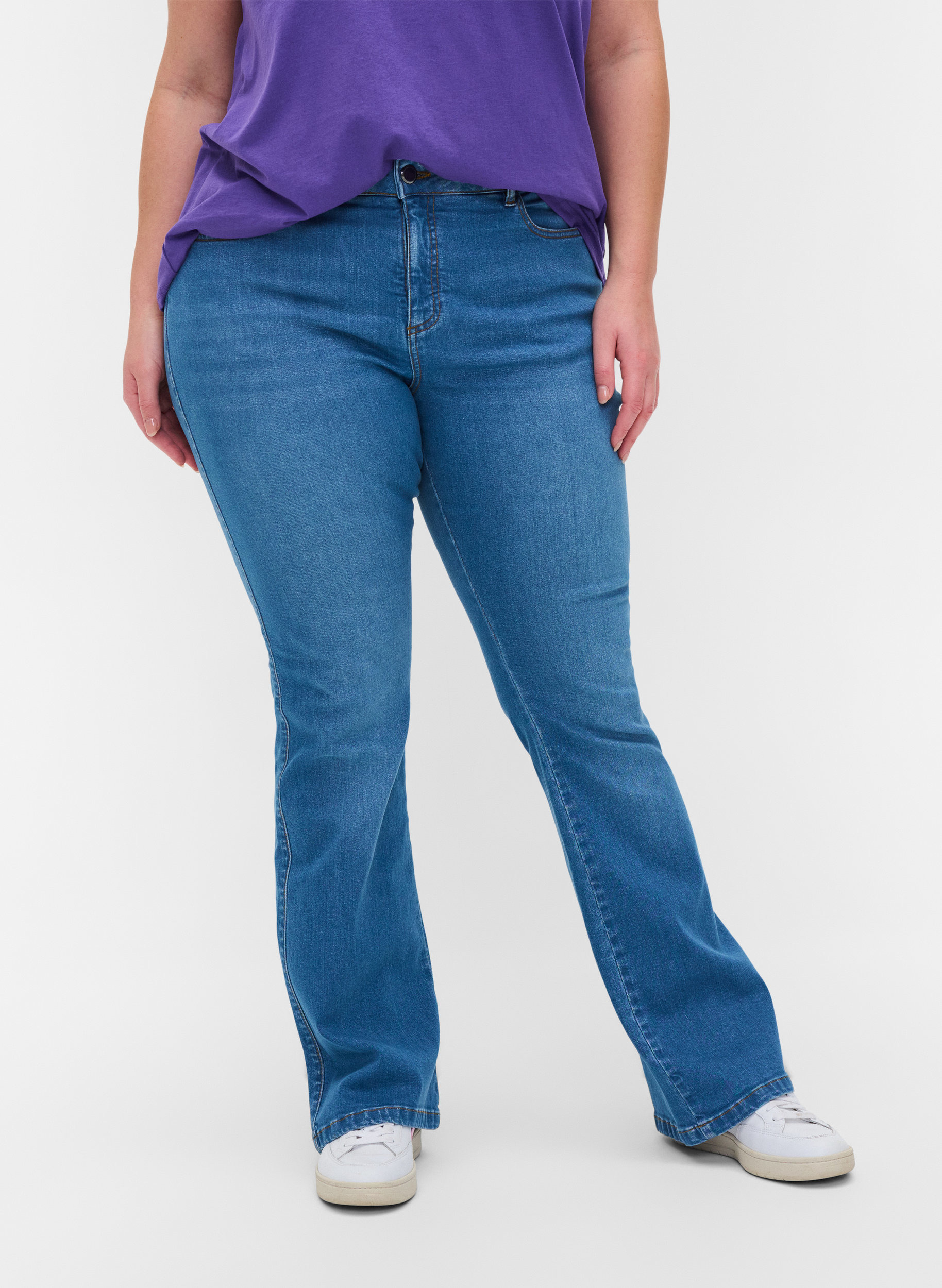 Ellen bootcut jeans med høyt liv, Light blue, Model image number 2