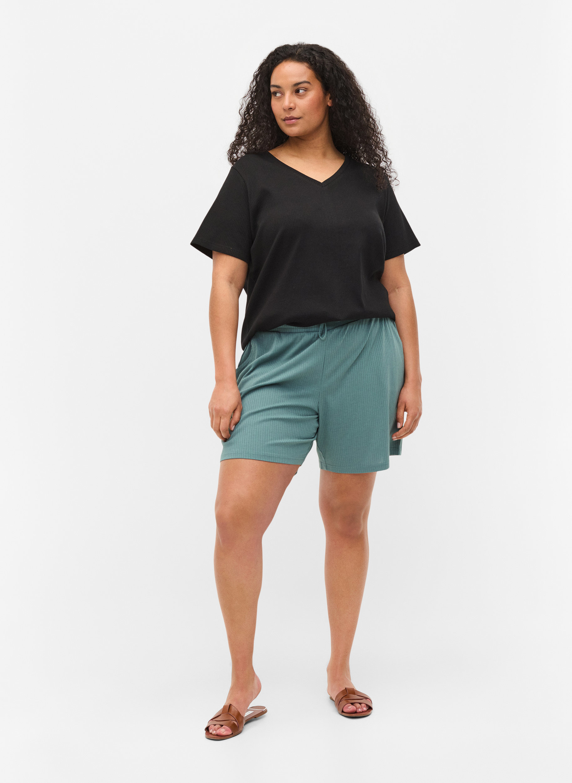 Shorts i et ribbet materiale med lommer, Goblin Blue, Model