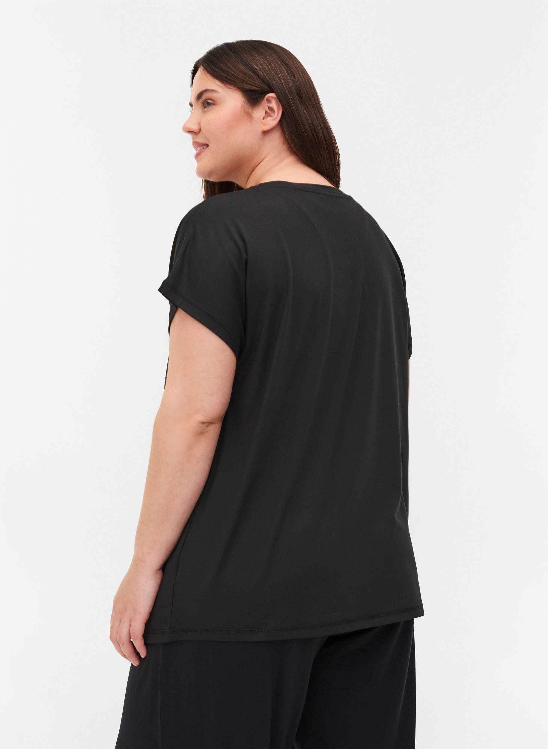 Kortermet T-skjorte til trening med V-hals, Black, Model image number 1