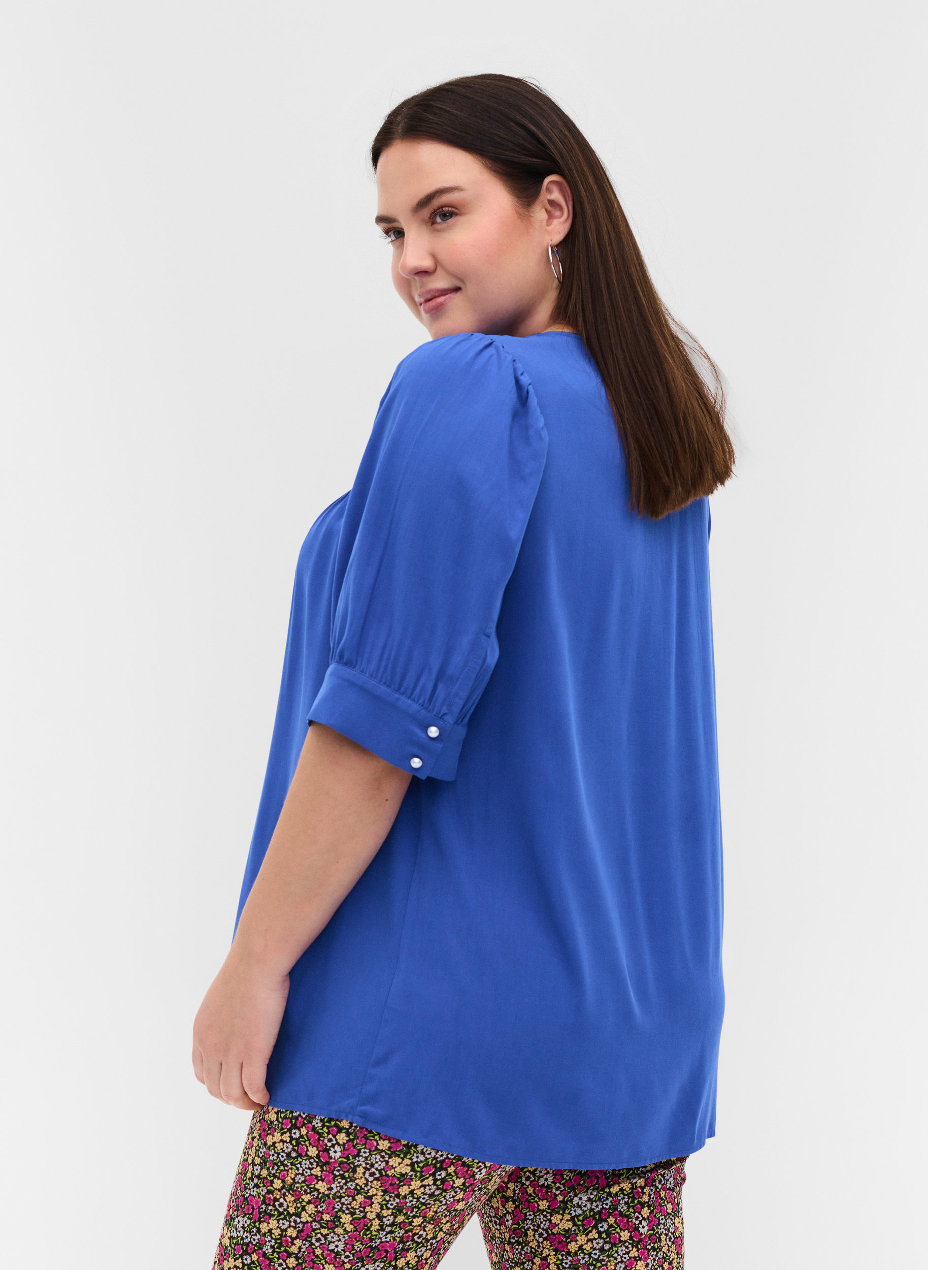 Bluse i viskose med A-form, Dazzling Blue, Model image number 1