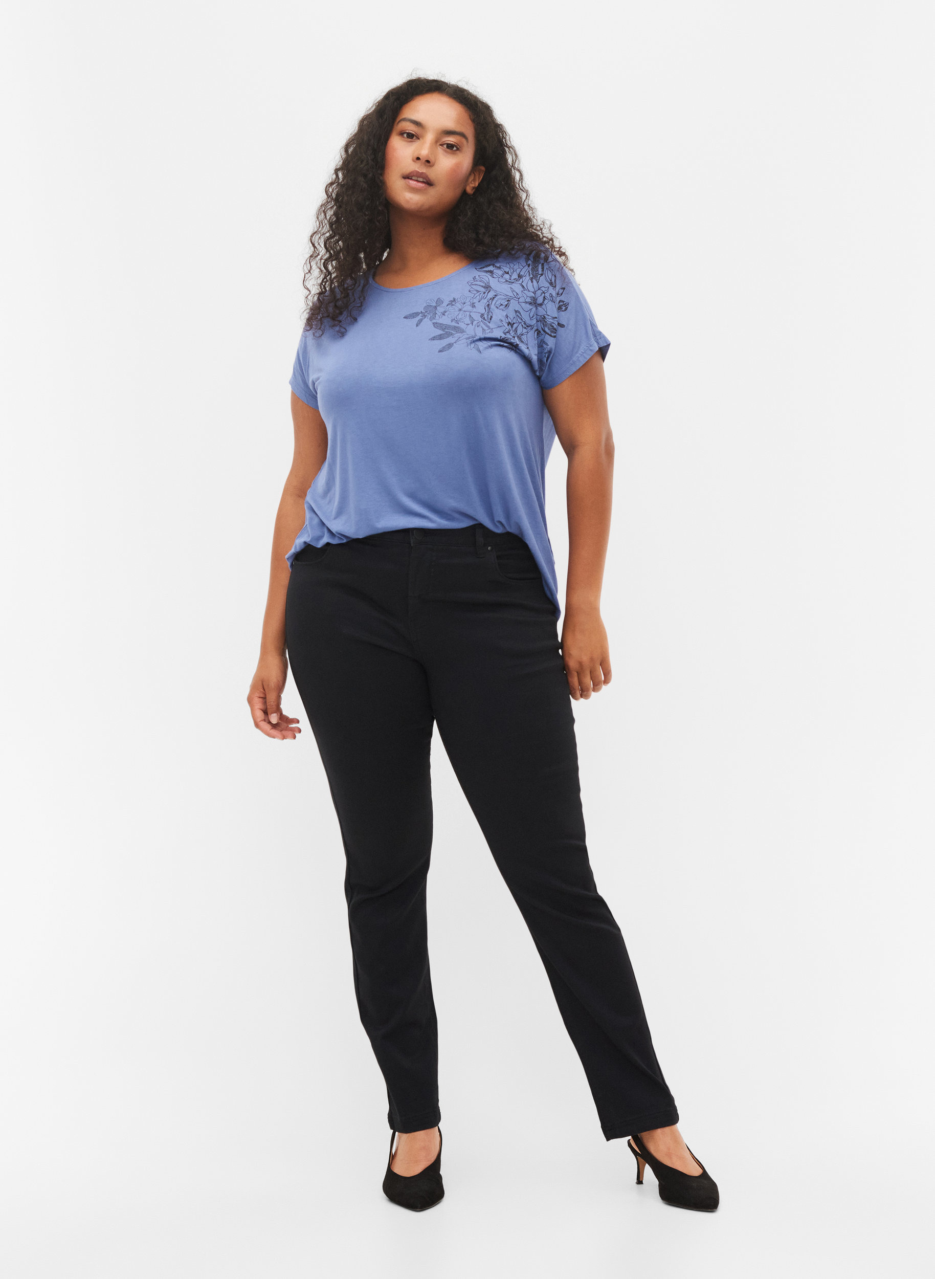 Slim fit Emily jeans med normal høyde i livet, Black, Model image number 0