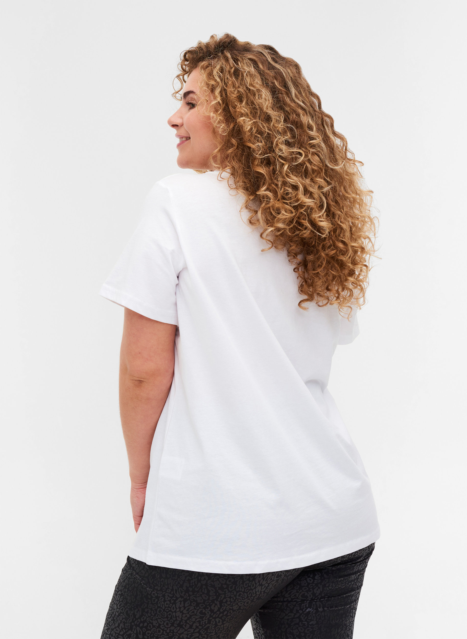 Basic T-skjorter i bomull, 2 stk., Bright White, Model image number 1