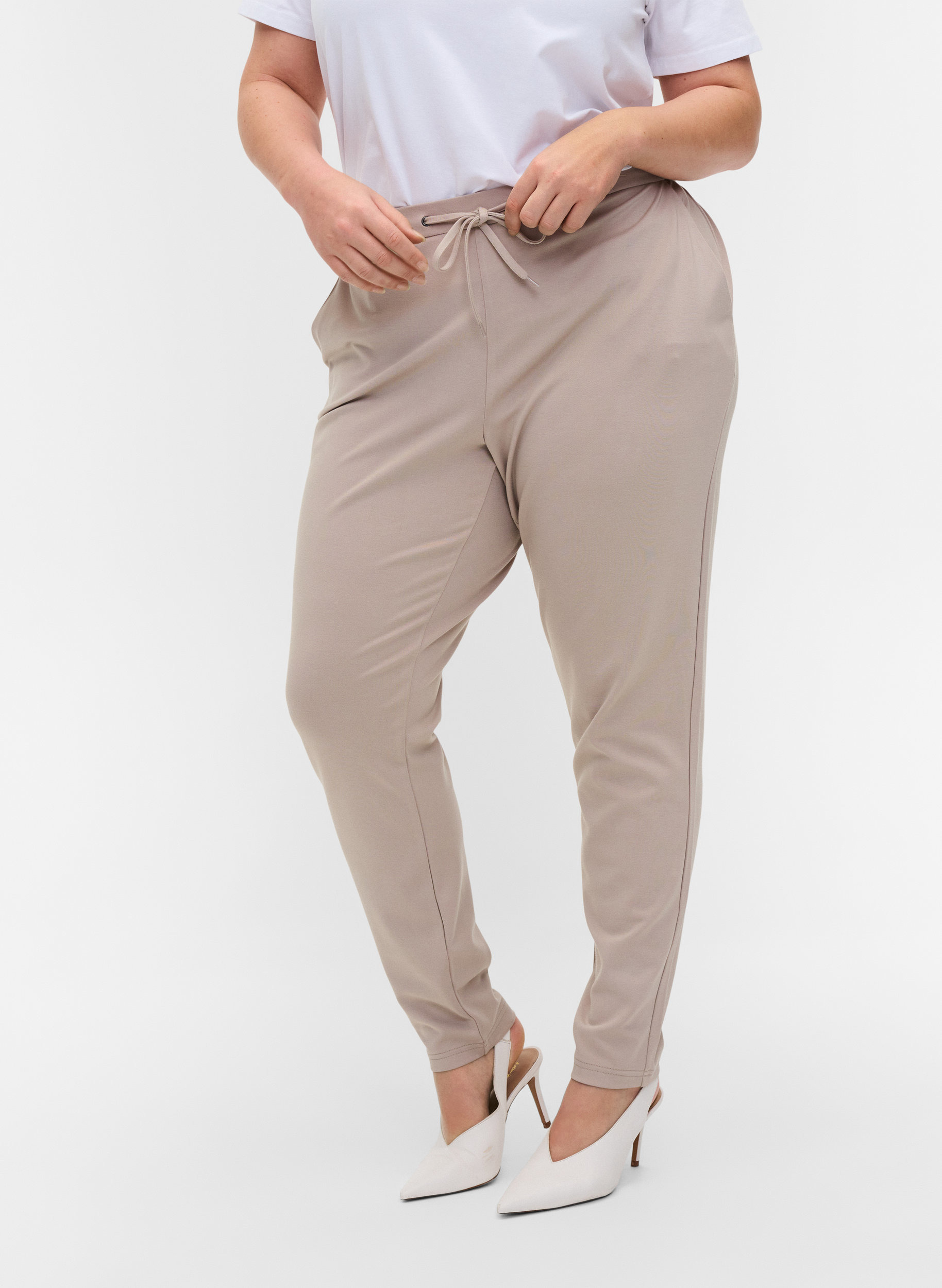 Bukser med lommer og knyting, Pure Cashmere, Model image number 2