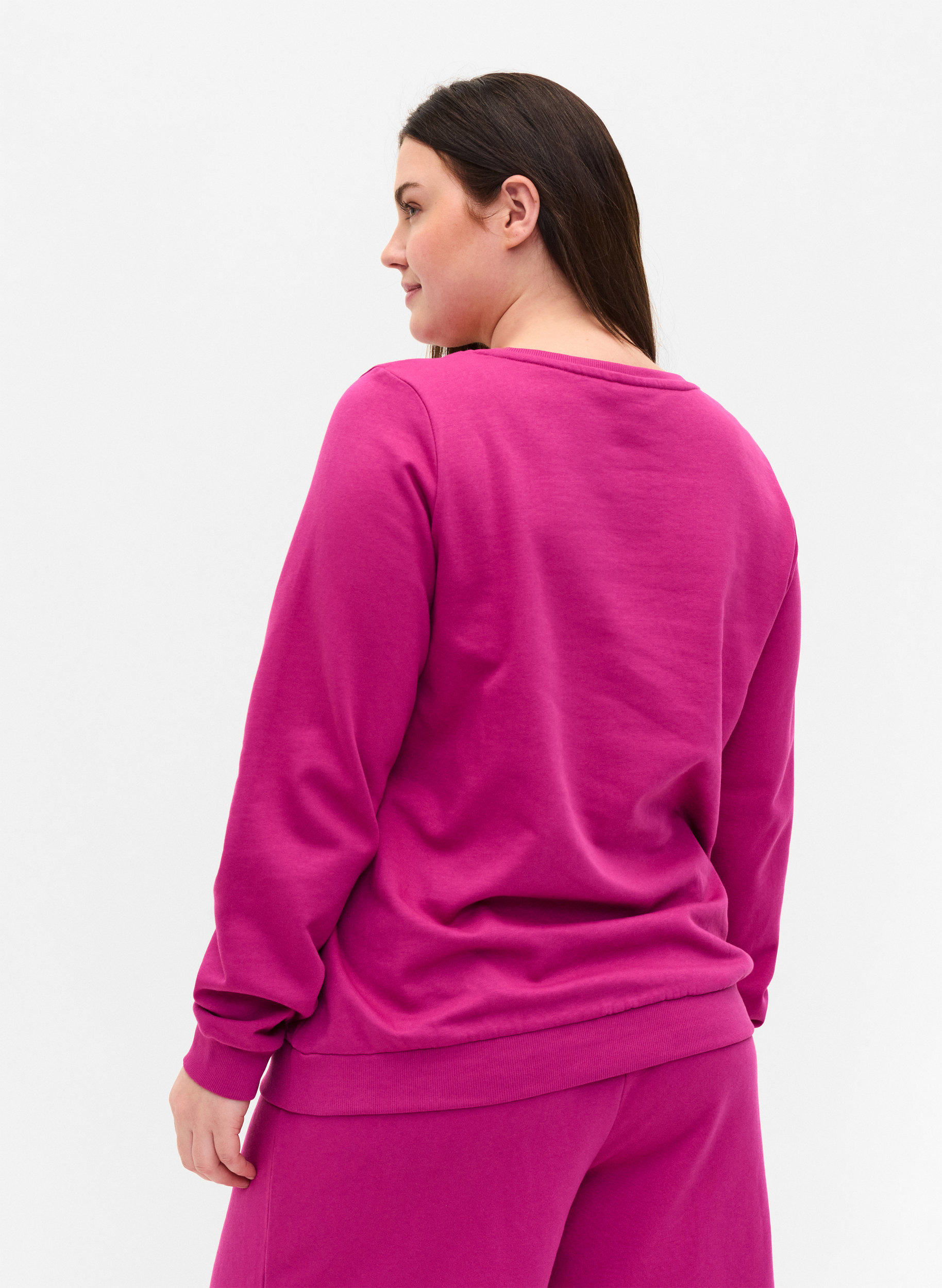 Bomullsgenser med trykk på brystet, Festival Fuchsia, Model