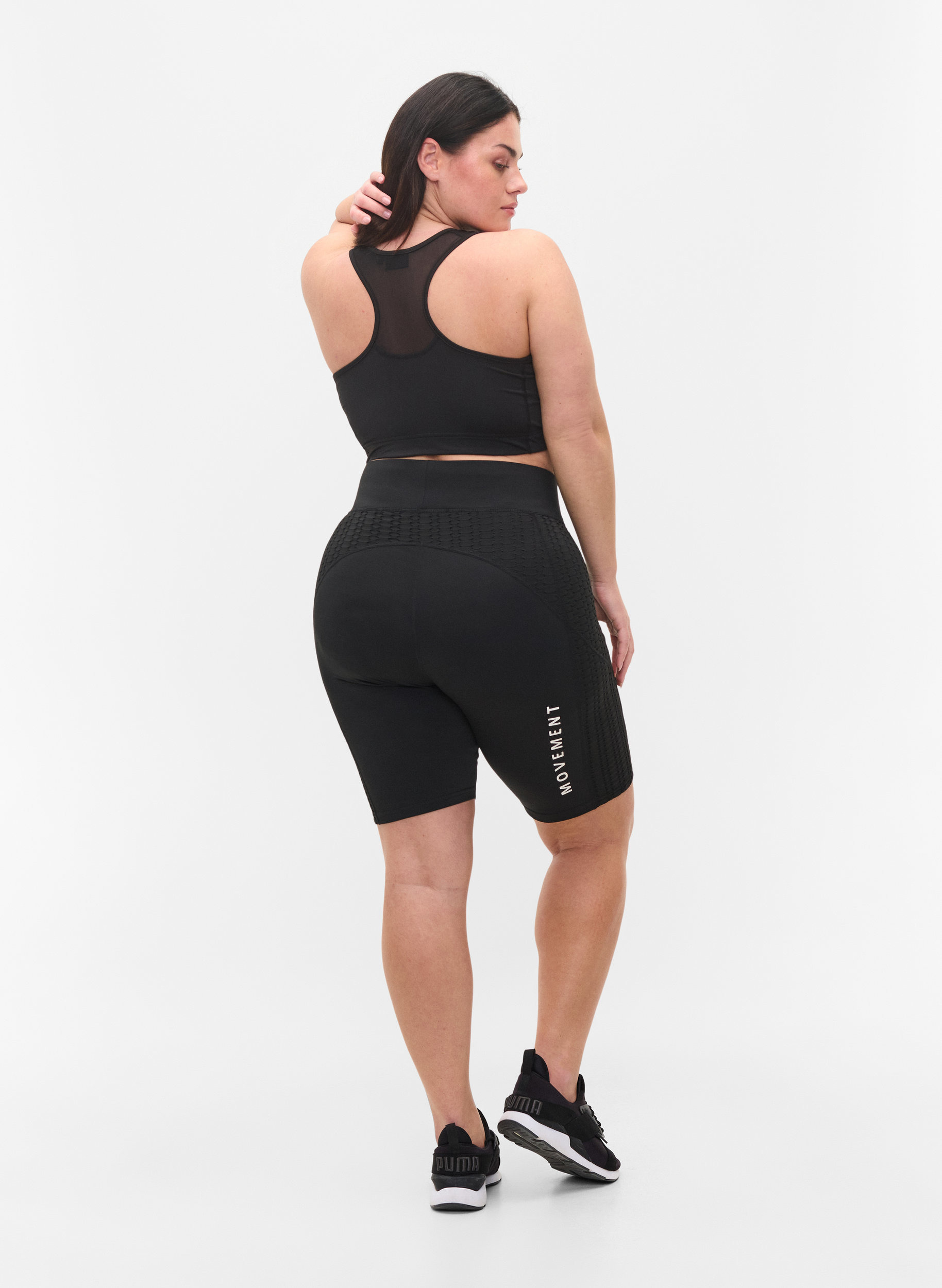 Tettsittende treningsshorts med tekst, Black, Model