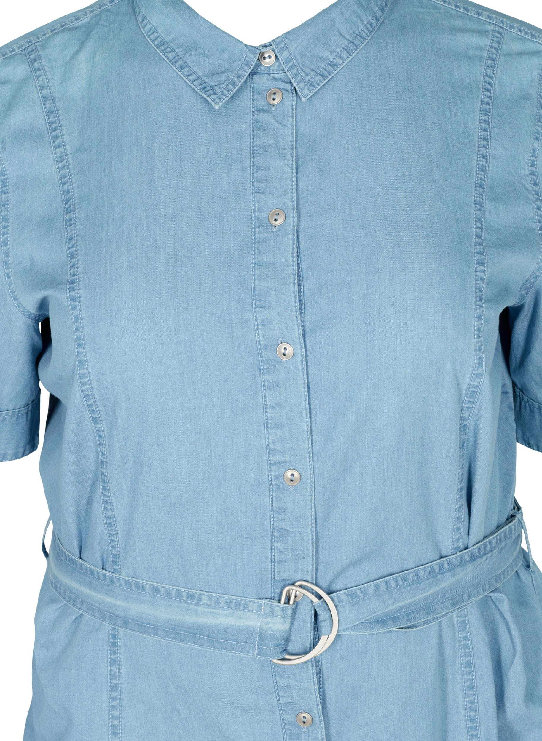 Kortermet skjortekjole i denim med belte, Light blue denim, Packshot image number 2