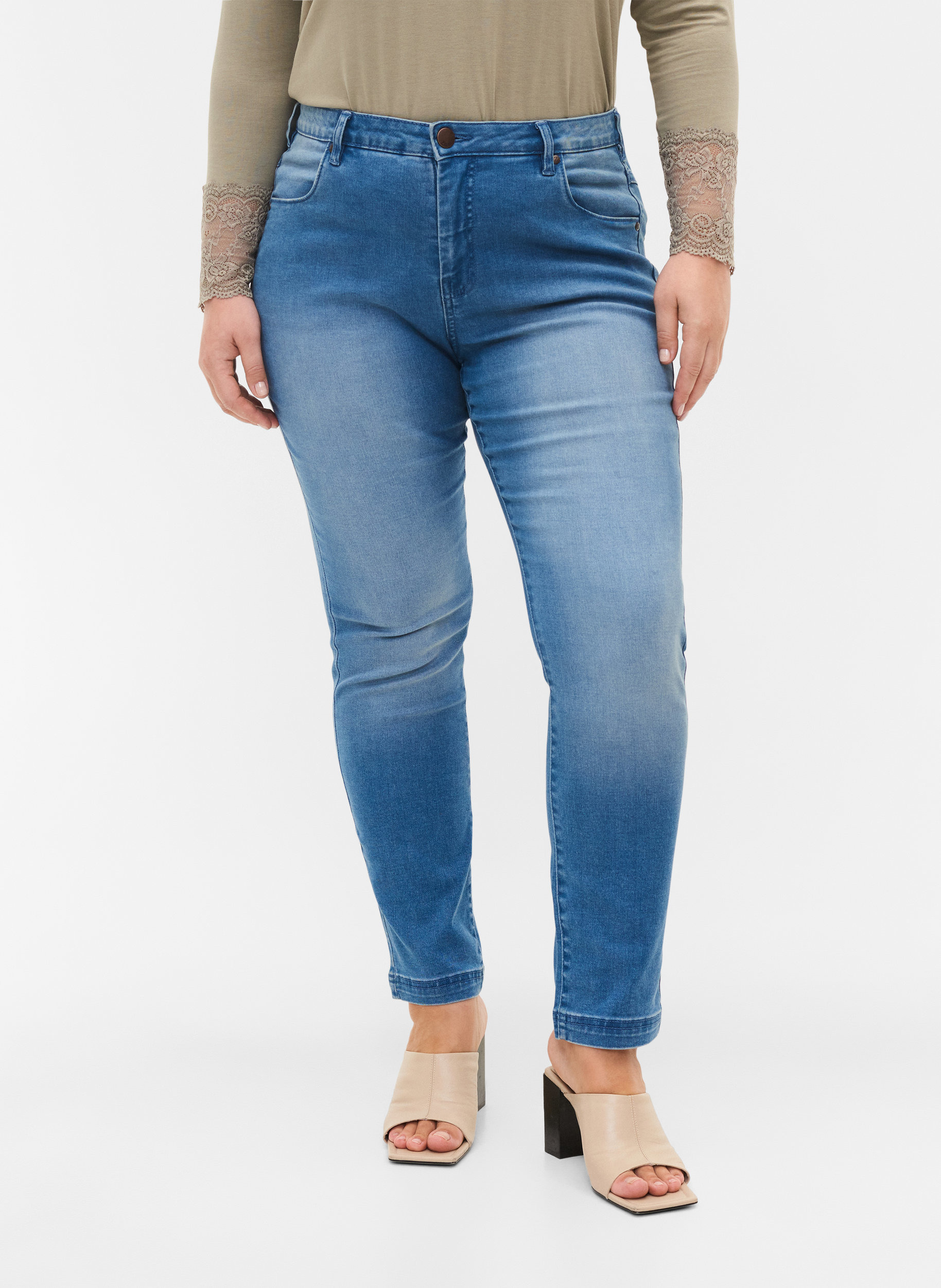 Emily Jeans, Light blue, Model image number 2