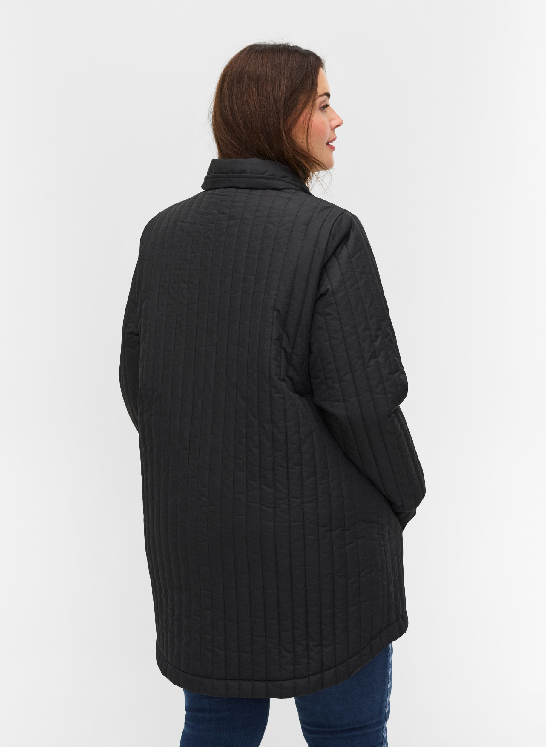 Quiltet jakke med brystlommer og krage, Black, Model image number 1