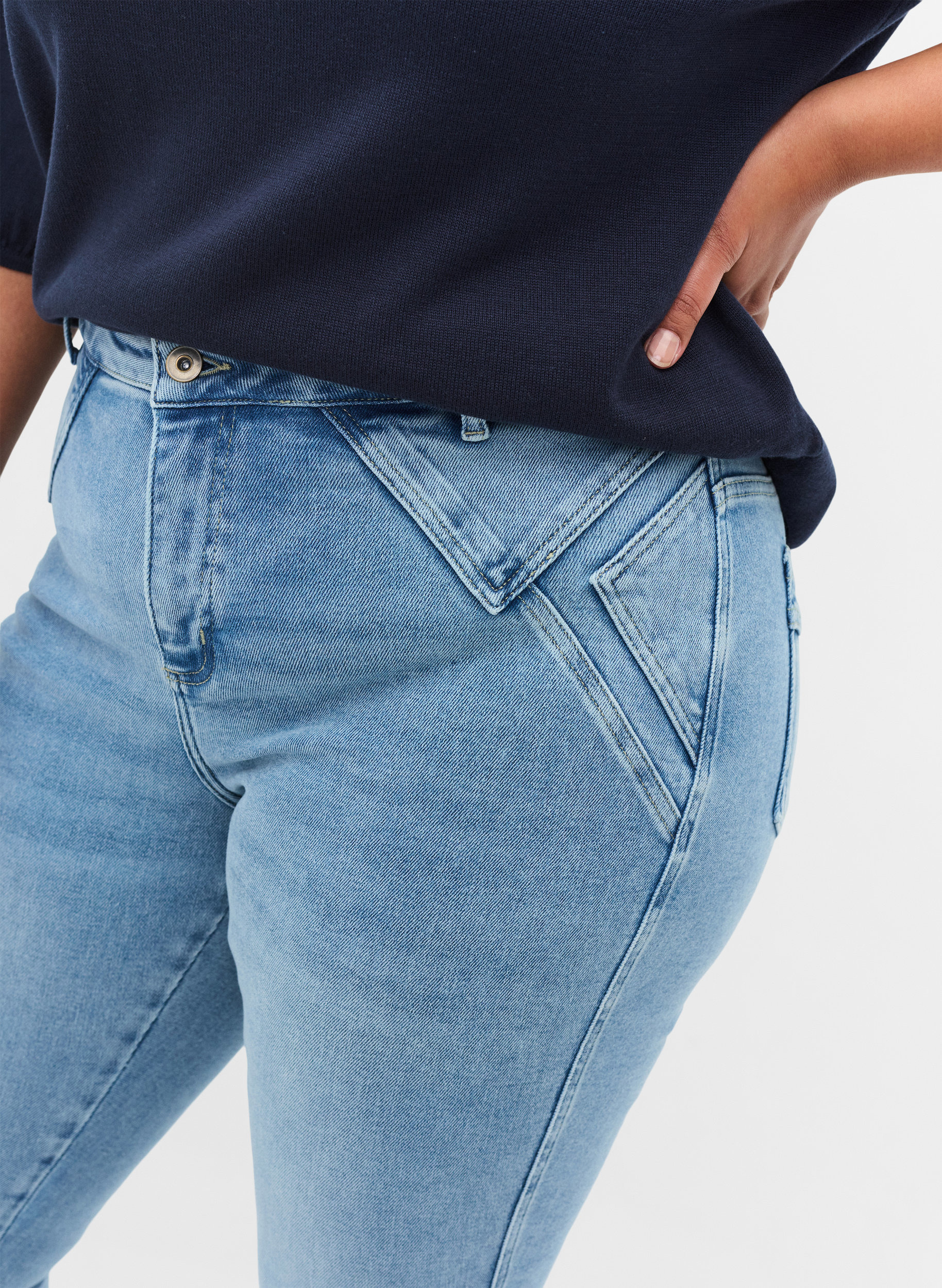 Super slim Amy jeans med markante sømmer, Light blue, Model image number 3