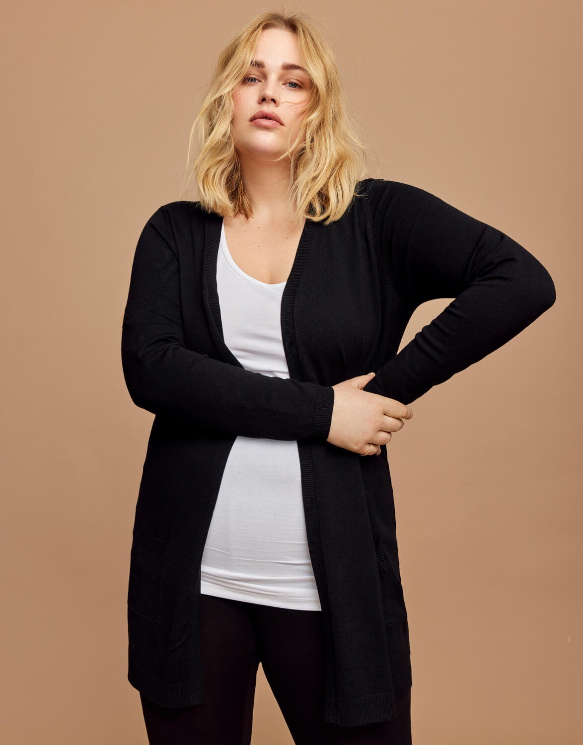 Basic cardigans & stikk